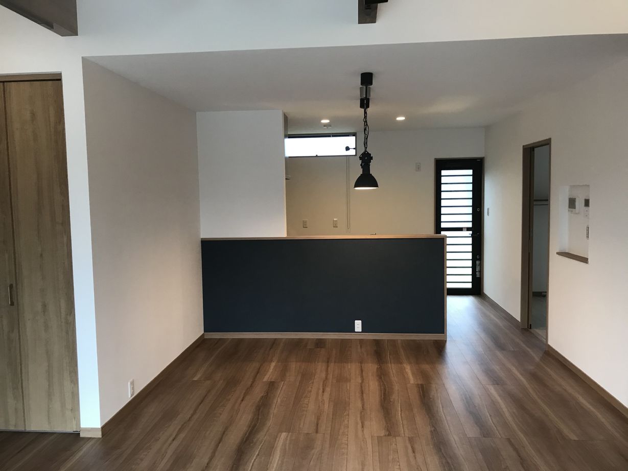 メイクハウス（大川市・柳川市） 【筑後市4LDK /1500-1999万円/長期優良住宅/平屋】ブラックのシックな外壁と造作洗面台のある家の建築実例画像3