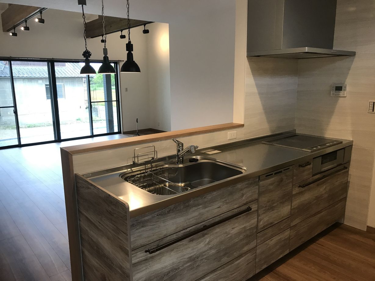 メイクハウス（大川市・柳川市） 【筑後市4LDK /1500-1999万円/長期優良住宅/平屋】ブラックのシックな外壁と造作洗面台のある家の建築実例画像4