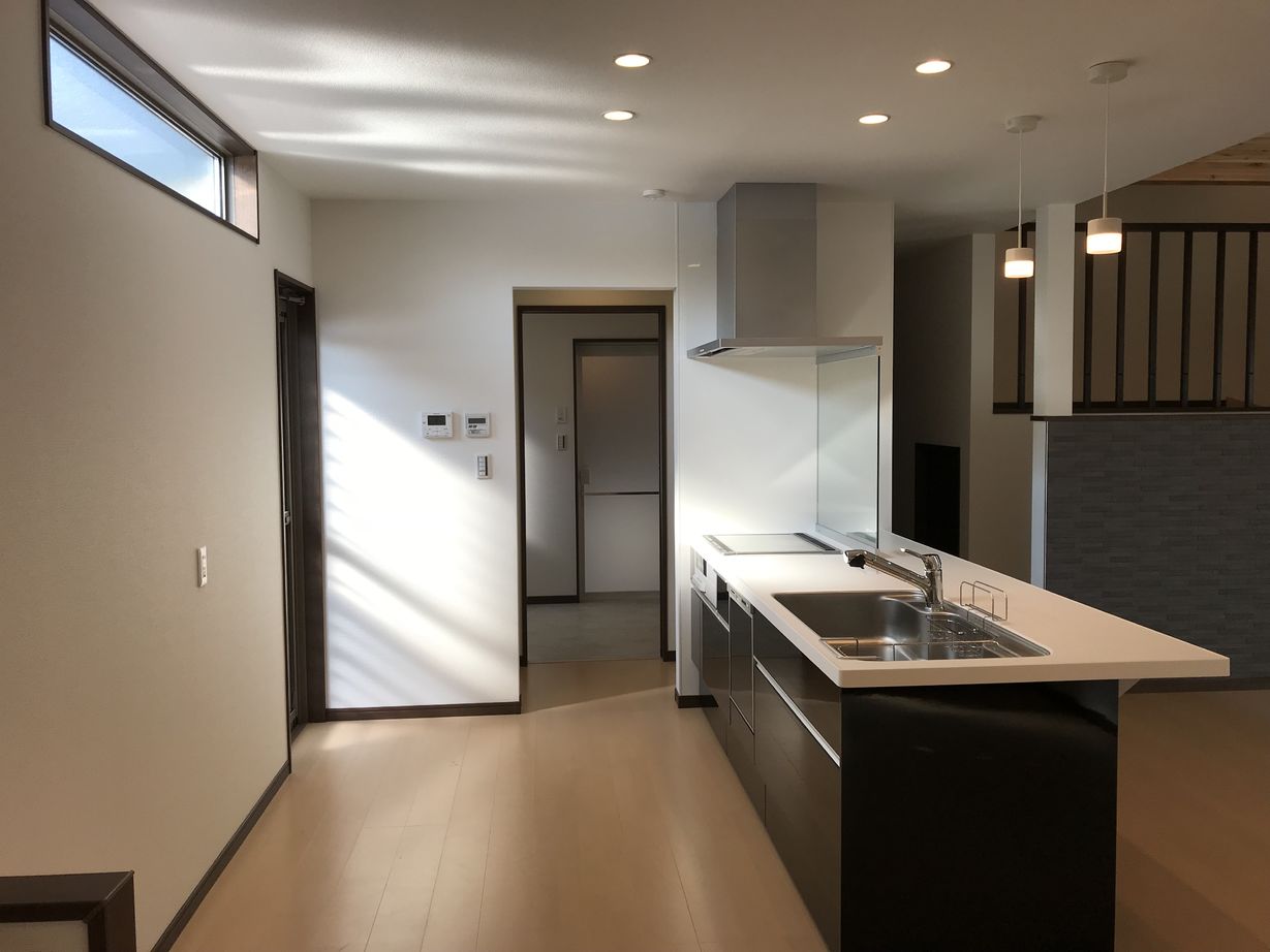 メイクハウス（大川市・柳川市） 【大川市4LDK/1500-1999万円/ 耐震等級３/平屋】スキップフロア+吹き抜けで大空間のLDKに大満足の建築実例画像7