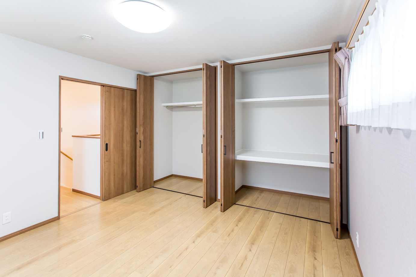 メイクハウス（大川市・柳川市） 【佐賀市4人家族/1500-1999万円/4LDK】大通り沿いの騒音を構造と断熱材・窓で解決した家の建築実例画像6