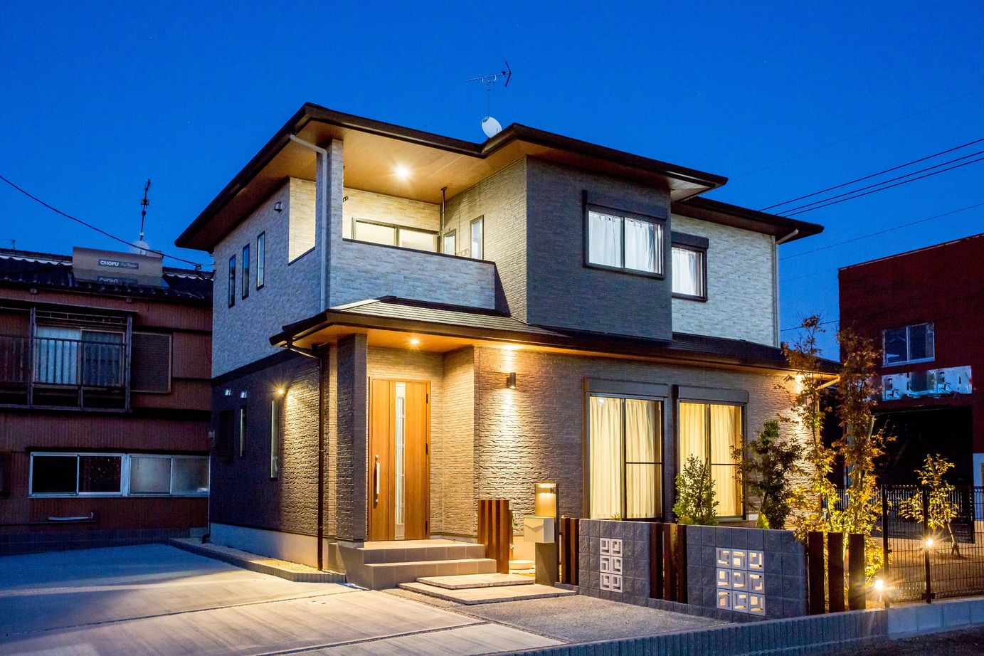 メイクハウス（大川市・柳川市） 【大川市5LDK /1500-1999万円/2階建て】ゆくゆくは1階だけで暮らせる将来を見据えた間取りの家の建築実例画像2