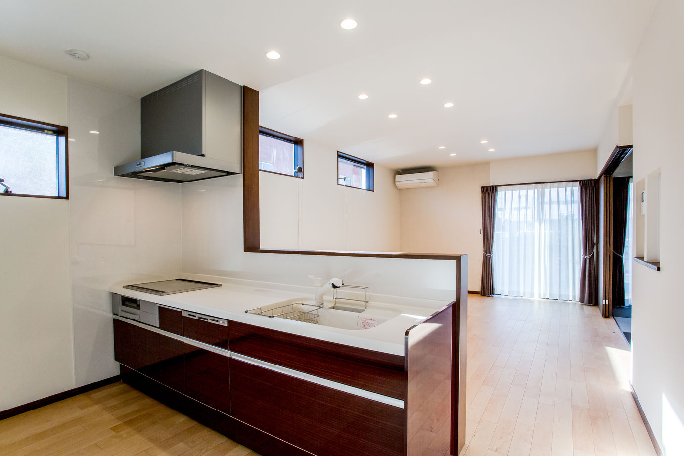 メイクハウス（大川市・柳川市） 【大川市5LDK /1500-1999万円/2階建て】ゆくゆくは1階だけで暮らせる将来を見据えた間取りの家の建築実例画像4