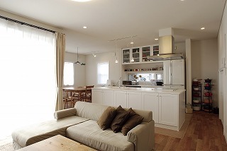 フォルトーナ 隅々までこだわって叶えた、お気に入りのインテリアがよく映える収納たっぷりの住まいの建築実例画像2