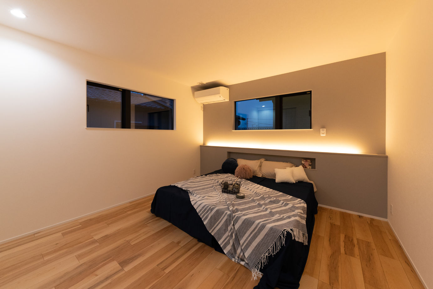 フォルトーナ インナーガレージとクールな外観が目を惹くZEH住宅の建築実例画像7