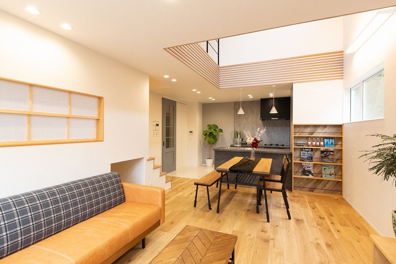 フォルトーナ 独立型の書斎とたっぷり本が収納できるホールに設けた書斎。ゆったり寛げる空間と集中できる間取りの住まいの建築実例画像4