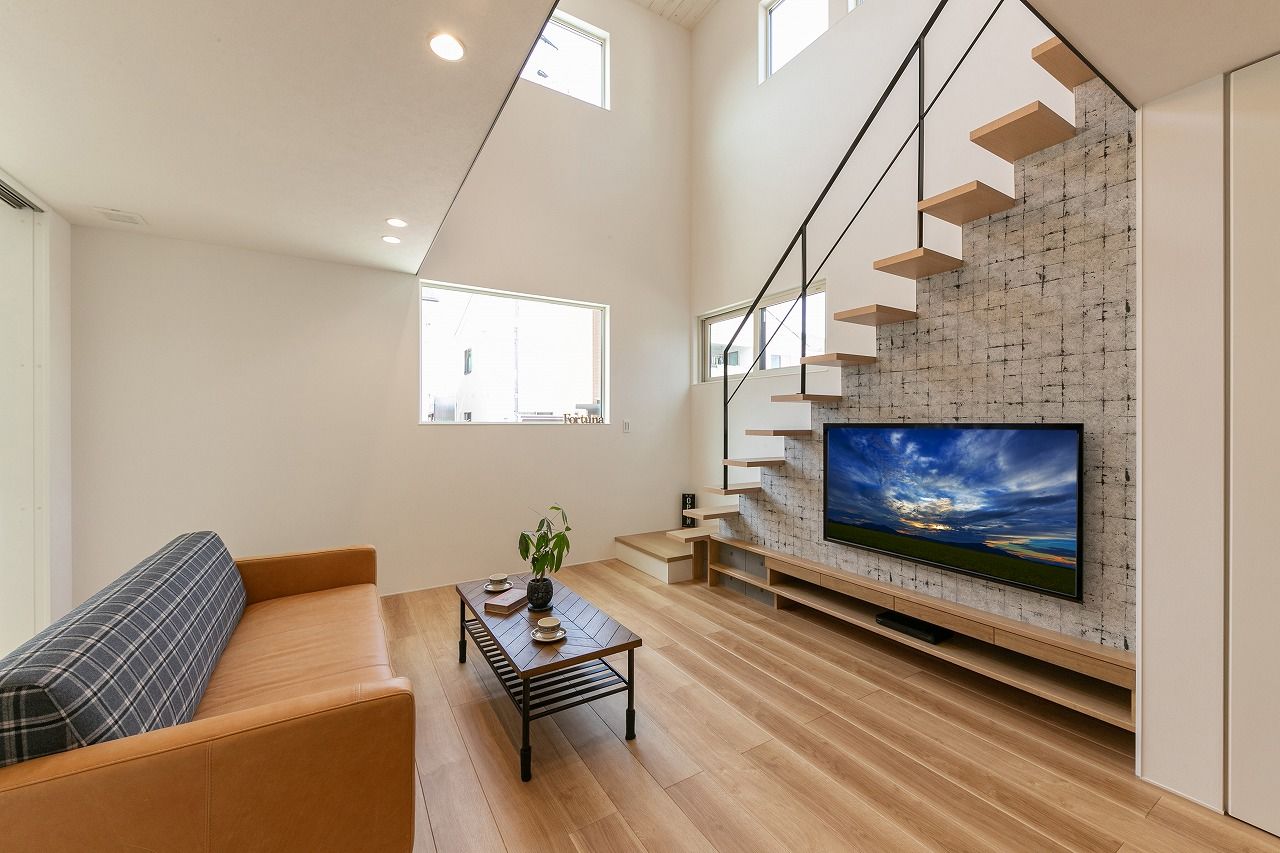 フォルトーナ 敷地を最大限に活用し、広さと暮らしやすさを叶えた住まい。吹き抜けが創り出す開放的な空間で癒される毎日の建築実例画像4