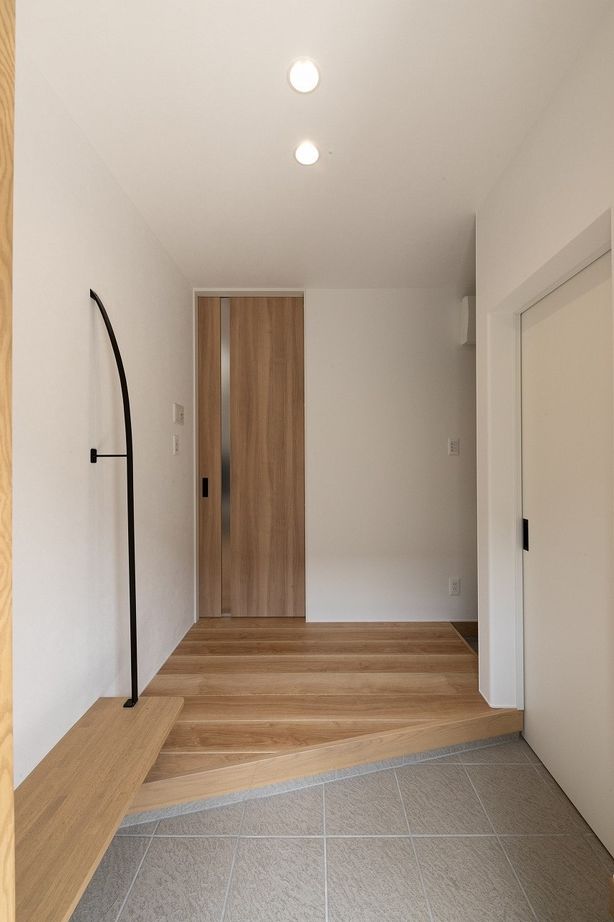 フォルトーナ 敷地を最大限に活用し、広さと暮らしやすさを叶えた住まい。吹き抜けが創り出す開放的な空間で癒される毎日の建築実例画像10