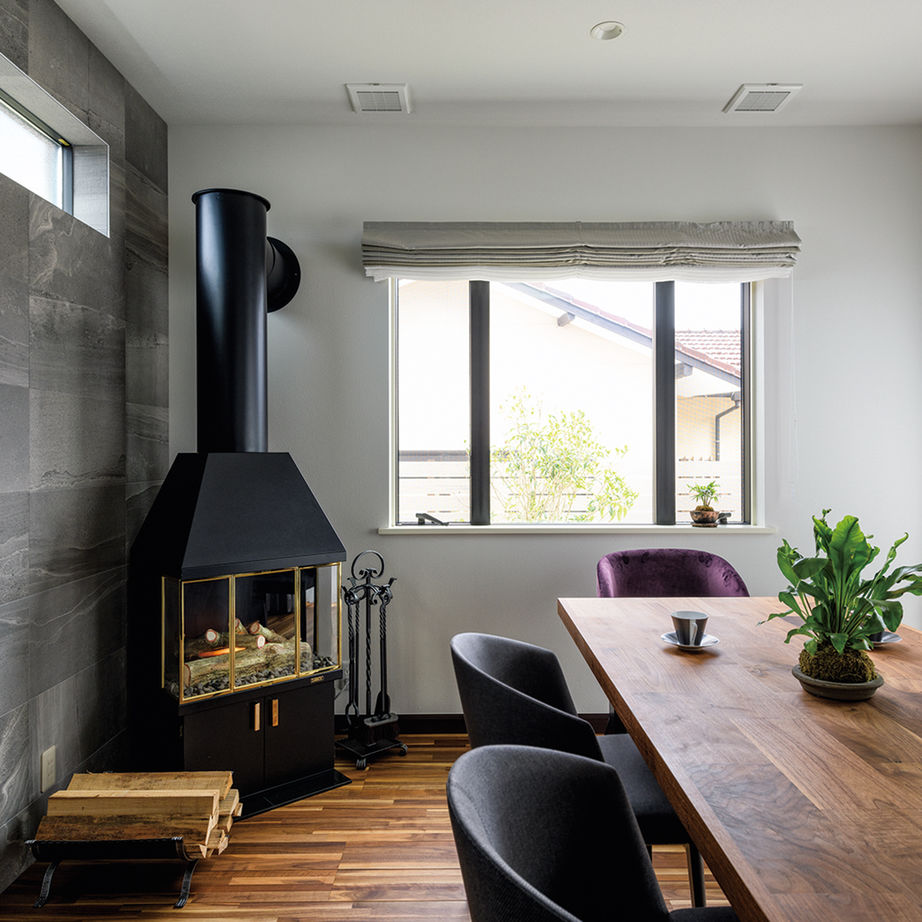 三井ホーム 【30坪台/間取り図有/吹き抜け】色や質感にこだわったインテリアで、上質なくつろぎの空間を叶えた家の建築実例画像3