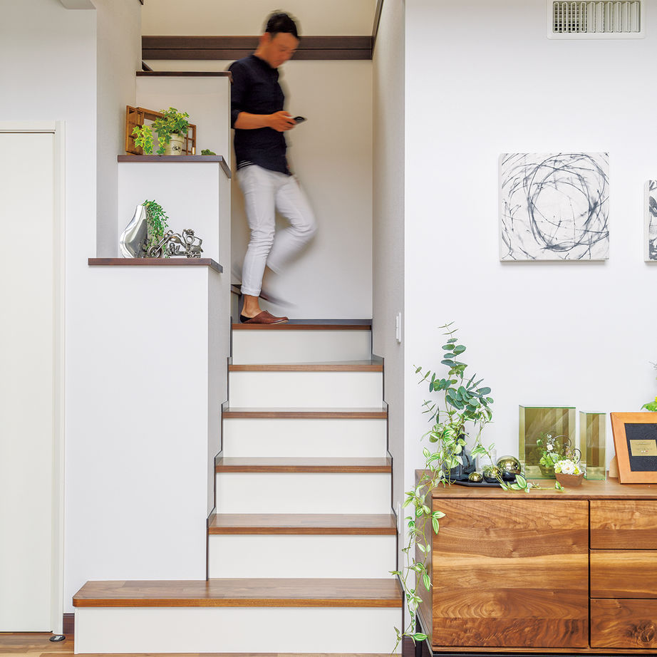 三井ホーム 【30坪台/間取り図有/吹き抜け】色や質感にこだわったインテリアで、上質なくつろぎの空間を叶えた家の建築実例画像6