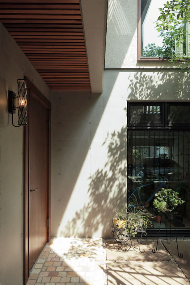 三井ホーム 【50坪台/間取り図有/ビルトインガレージ】窓からの光と緑が室内に溢れ、全館空調で家中がいつも快適の建築実例画像8