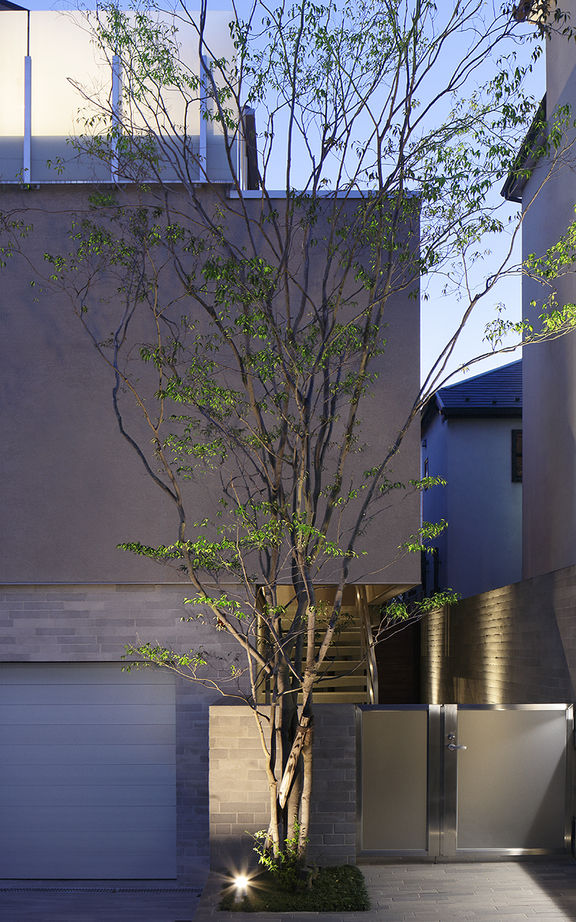 三井ホーム 【地下付き/間取り図有/ビルトインガレージ】木やタイルにこだわり、引き算の美学で住まいをデザインの建築実例画像4