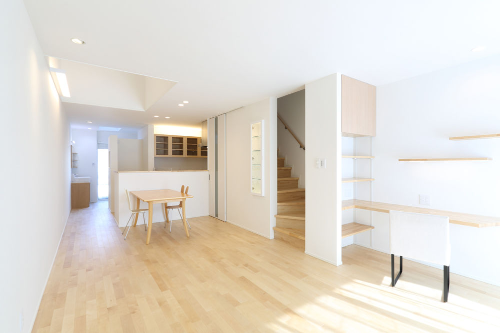 デザオ建設 【京都｜3000万円台｜30坪台｜狭小3階】敷地約21坪、間口約4mで光と風を愉しむ暮らしを実現した設計力の建築実例画像3