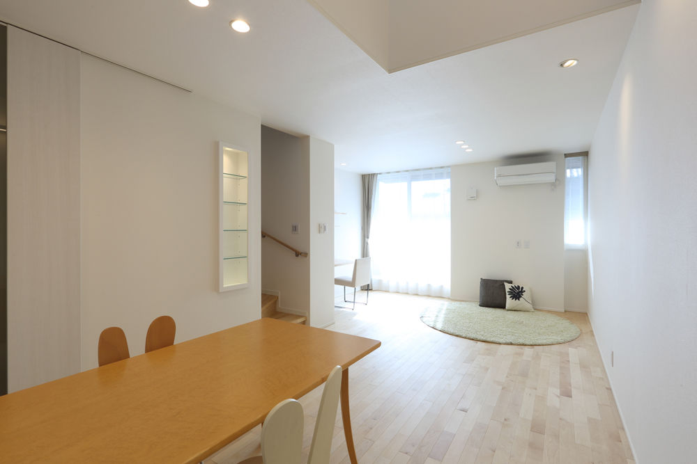 デザオ建設 【京都｜3000万円台｜30坪台｜狭小3階】敷地約21坪、間口約4mで光と風を愉しむ暮らしを実現した設計力の建築実例画像4