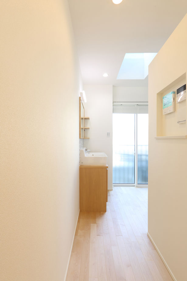 デザオ建設 【京都｜3000万円台｜30坪台｜狭小3階】敷地約21坪、間口約4mで光と風を愉しむ暮らしを実現した設計力の建築実例画像6