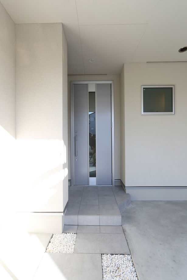 デザオ建設 【京都｜2000万円台｜約30坪｜狭小3階】目線と風が通るリビング。18坪の敷地でも開放感の中で明るく暮らすの建築実例画像8