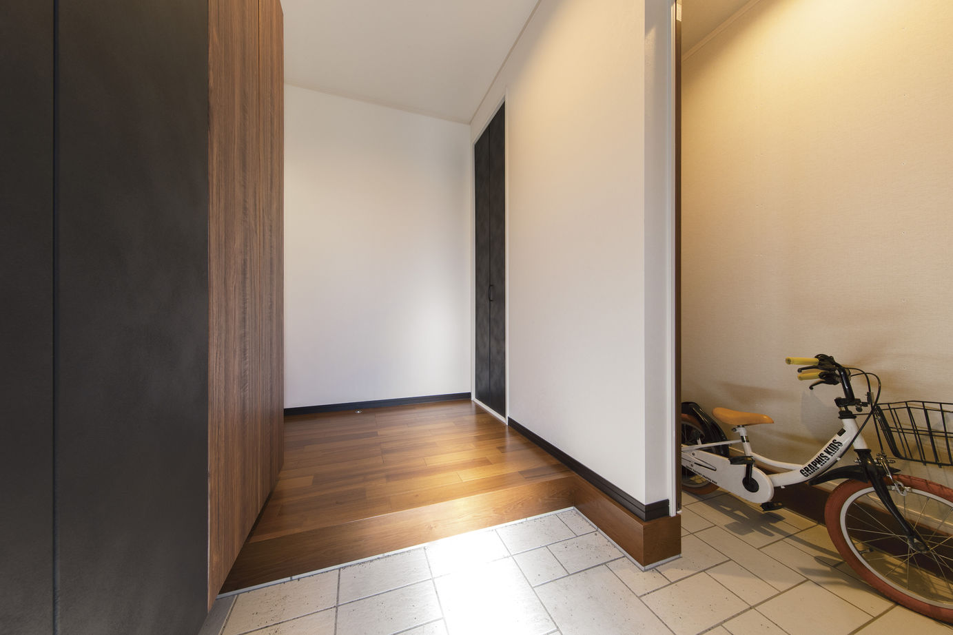 和奏建設〔わかなけんせつ〕 空間の繋がりで、家族の笑顔も、暖かさも叶えた外張り断熱の家の建築実例画像7