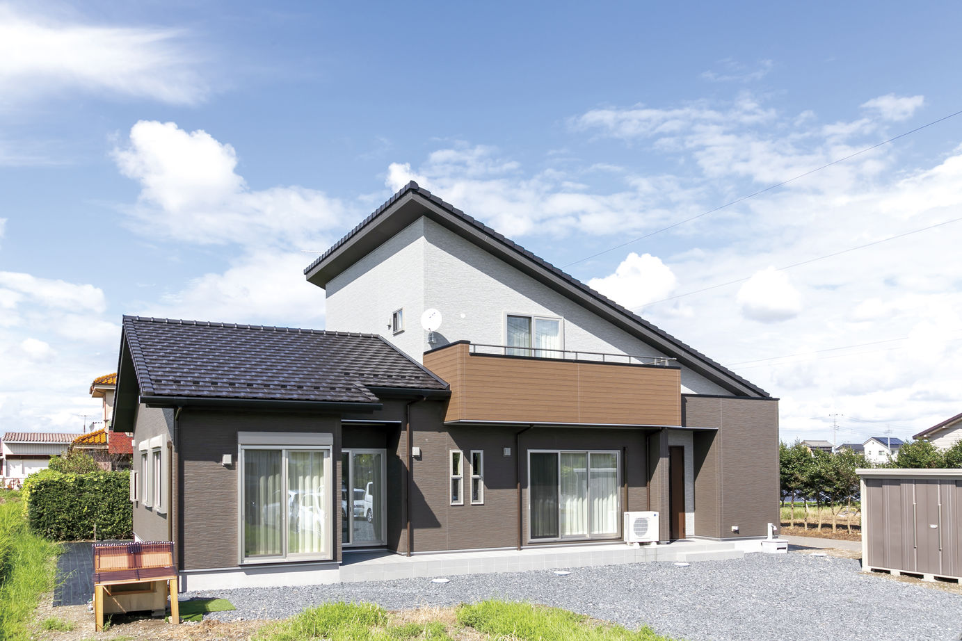 和奏建設〔わかなけんせつ〕 冷暖房1台で快適な外張り断熱。要望が詰まった平屋ベースの家の建築実例画像1