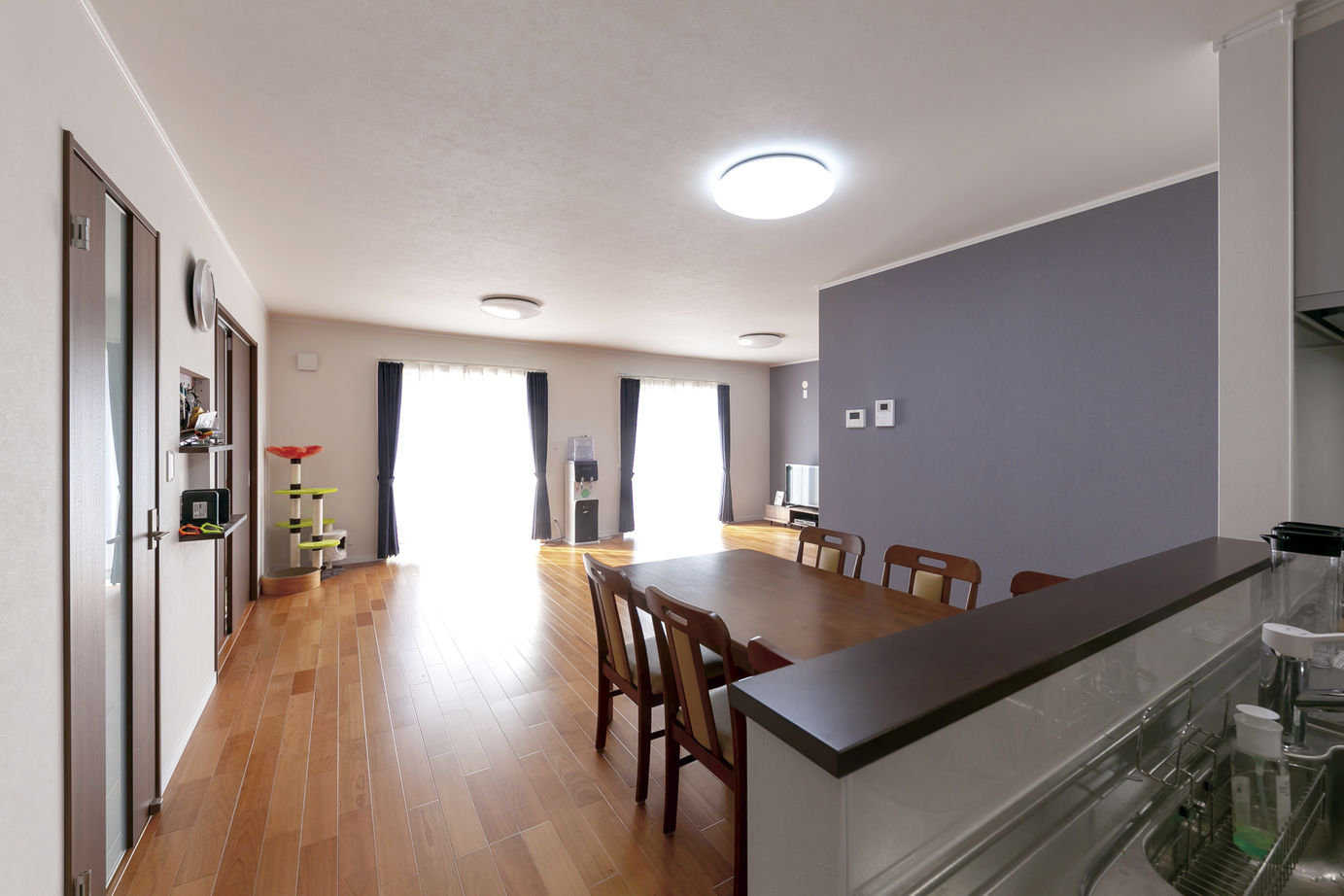 和奏建設〔わかなけんせつ〕 予算内で要望をしっかり実現！冬暖かく、広々LDKが嬉しい家の建築実例画像4