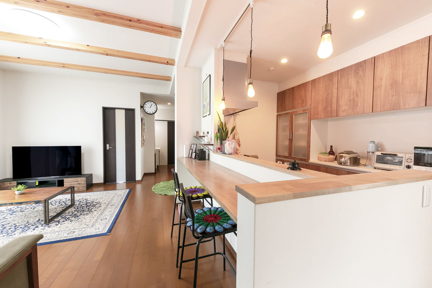 和奏建設〔わかなけんせつ〕 広々LDK×家事ラク動線が快適！冷房効率が高い外張り断熱の家の建築実例画像3