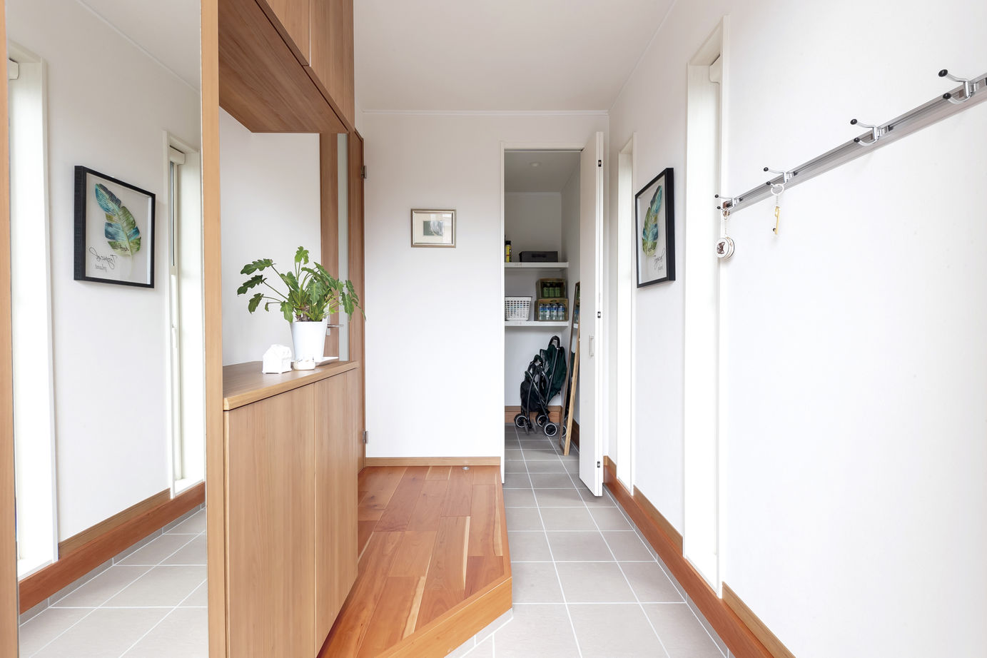 和奏建設〔わかなけんせつ〕 家事ラク動線を実現！省エネで快適な外張り断熱の家の建築実例画像4