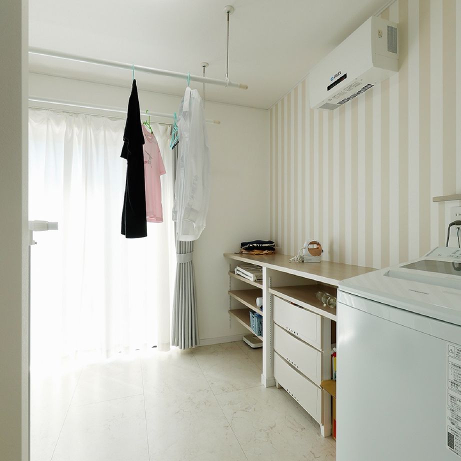 和奏建設〔わかなけんせつ〕 家事ラク&高性能で年中快適。愛車を眺めて寛げる家 / インナーガレージの建築実例画像7