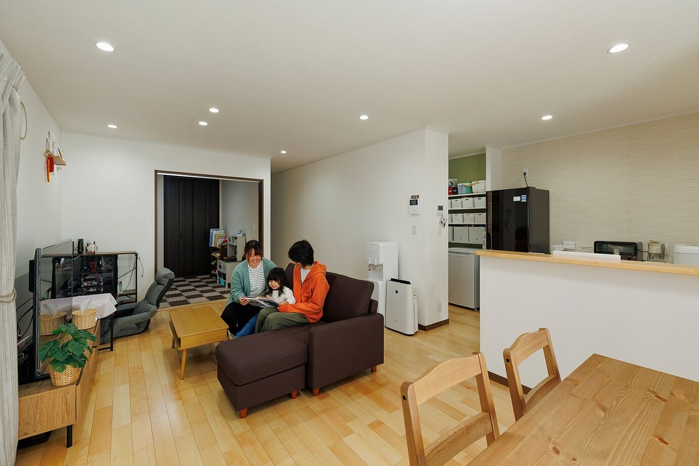 和奏建設〔わかなけんせつ〕 親切で親身な、温かな対応が決め手。季節を問わず快適なガレージハウスの建築実例画像2