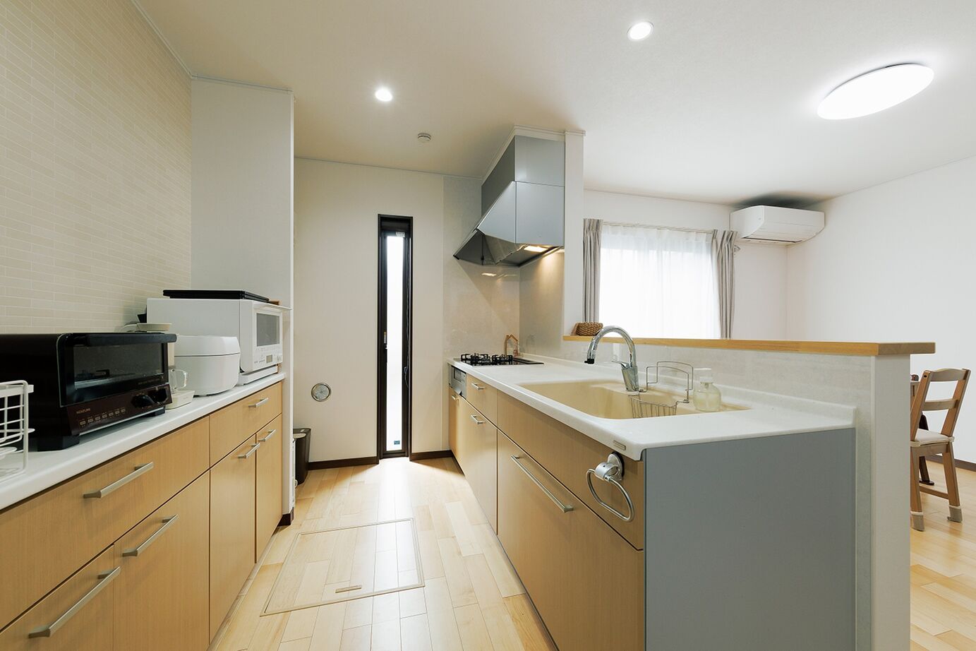 和奏建設〔わかなけんせつ〕 親切で親身な、温かな対応が決め手。季節を問わず快適なガレージハウスの建築実例画像4