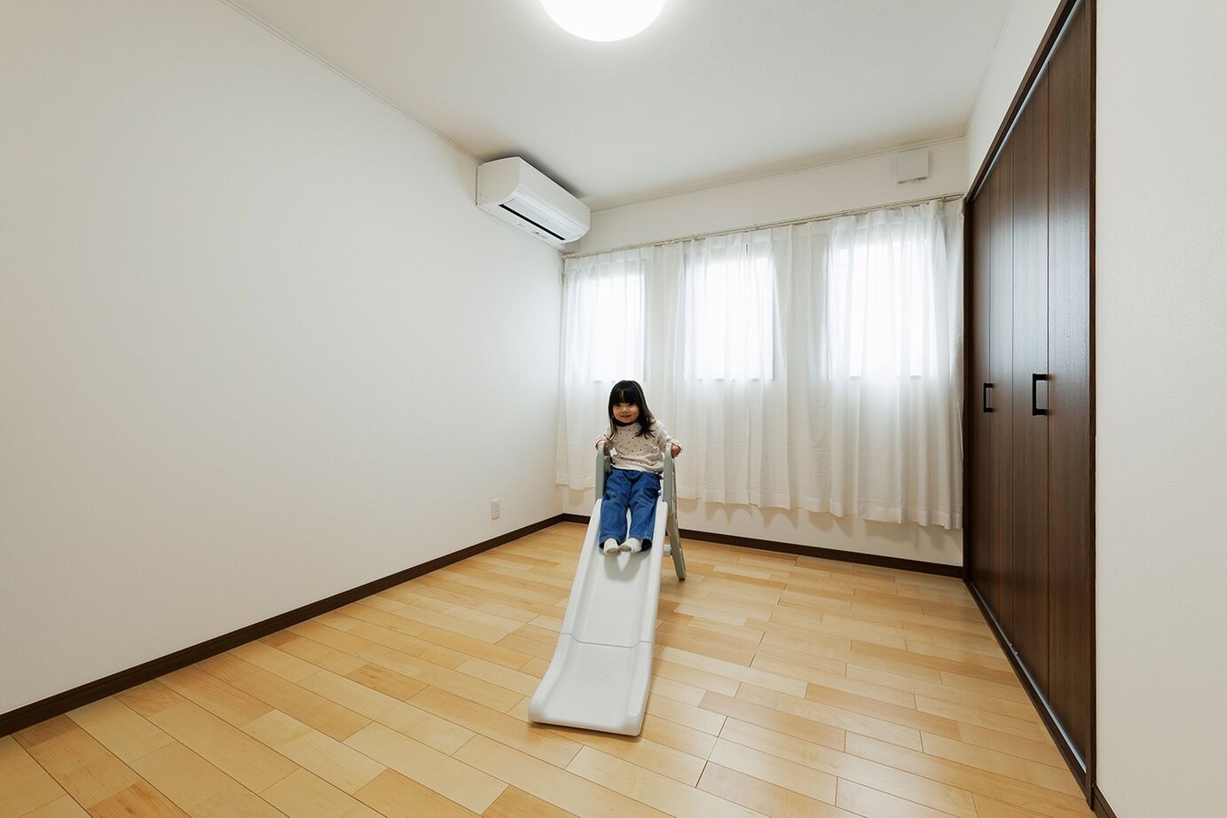 和奏建設〔わかなけんせつ〕 親切で親身な、温かな対応が決め手。季節を問わず快適なガレージハウスの建築実例画像5