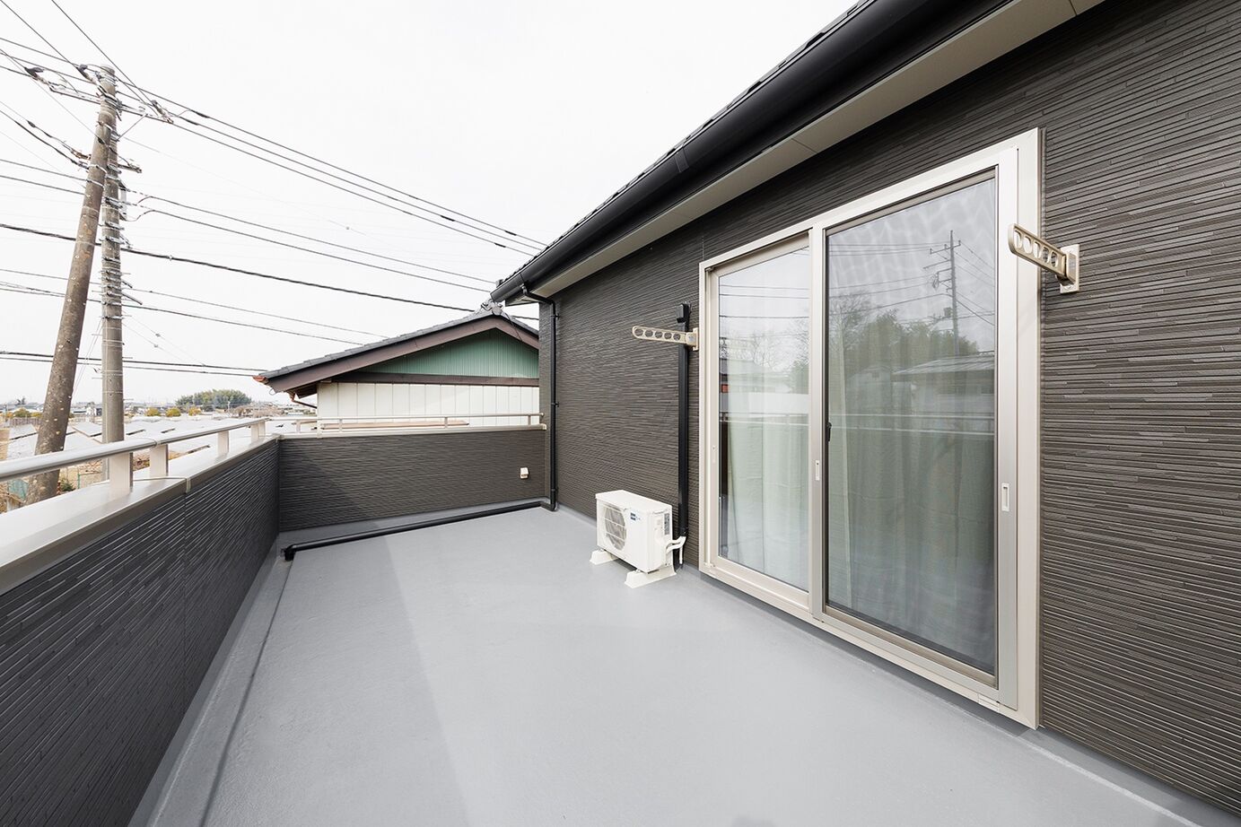 和奏建設〔わかなけんせつ〕 親切で親身な、温かな対応が決め手。季節を問わず快適なガレージハウスの建築実例画像6