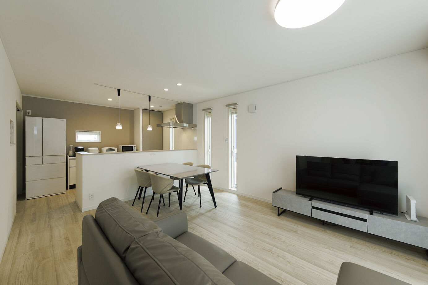 和奏建設〔わかなけんせつ〕 外張り断熱や耐震性、構造に信頼　希望通りの間取り提案にも大満足！の建築実例画像2