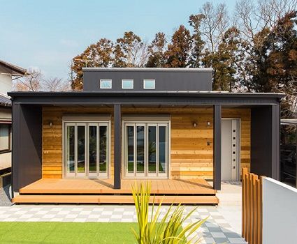 ファーストステージ　一級建築士事務所 【3000万円以下/平屋/デッキ/ヤシの木】士とつくる。リゾートライクな奥行きある平屋の建築実例画像2