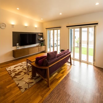 ファーストステージ　一級建築士事務所 【3000万円以下/平屋/デッキ/ヤシの木】士とつくる。リゾートライクな奥行きある平屋の建築実例画像4