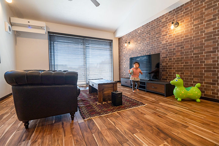 ファーストステージ　一級建築士事務所 【2000万円台/カバードポーチ/平屋/アメリカン】好きを詰め込み形にした理想の住まいの建築実例画像2