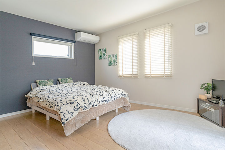 ファーストステージ　一級建築士事務所 【1700万円台/平屋/シアタールーム/バリアフリー】黒ガルバのシャープな外観の建築実例画像4