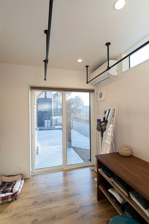 ファーストステージ　一級建築士事務所 【2500万以下/設計士と直接会話/理想を叶える/かっこいい】無垢材の表情を活かした家の建築実例画像4