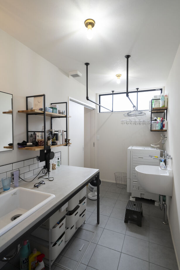 ファーストステージ　一級建築士事務所 土間とつながるリビングが心地よいL字型のおしゃれな平屋の建築実例画像8