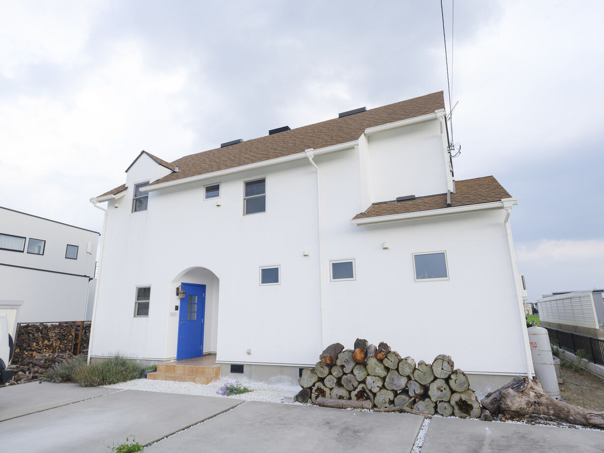 雑貨が似合う家ビスコッティハウス 【３LDK/35坪】隠し扉のある遊び心溢れる薪ストーブの家の建築実例画像2