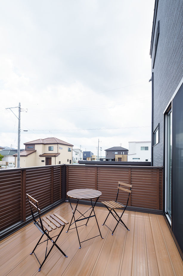 Yoshikawa architecture/吉川建築 【こだわりキッチン｜スキップフロア｜スピーカー機能搭載ダウンライト】キッチンを主役に考えた家の建築実例画像10