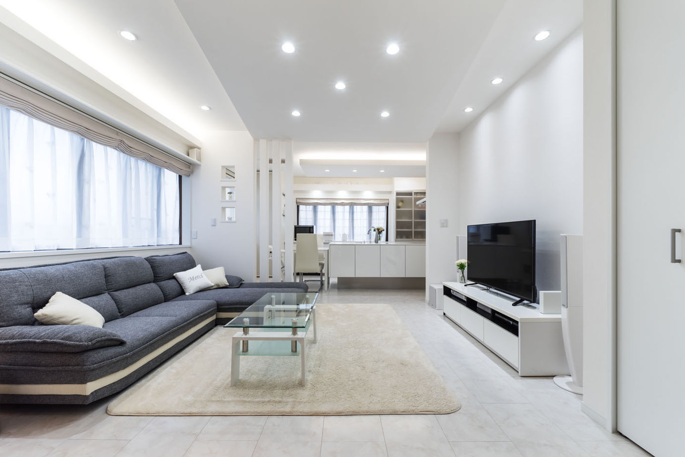 Yoshikawa architecture/吉川建築 【2000万円台/アイランドキッチン/ドレッシングルーム】開放感のあるクールホワイトの家の建築実例画像4