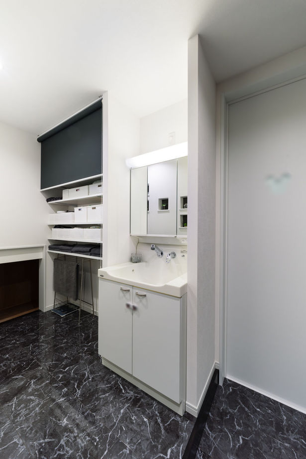 Yoshikawa architecture/吉川建築 【2000万円台/アイランドキッチン/ドレッシングルーム】開放感のあるクールホワイトの家の建築実例画像10