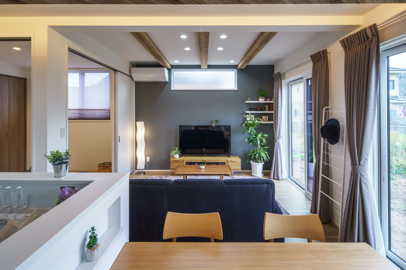 Yoshikawa architecture/吉川建築 【2000万円台/回遊動線◎/収納充実】暮らしやすさにこだわった明るい家の建築実例画像2