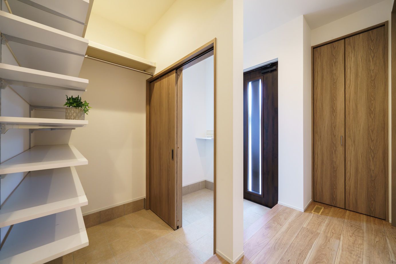 Yoshikawa architecture/吉川建築 【2000万円台/回遊動線◎/収納充実】暮らしやすさにこだわった明るい家の建築実例画像6