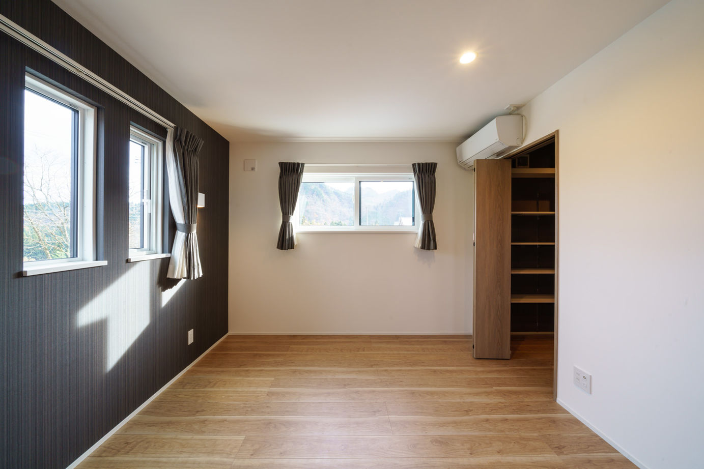 Yoshikawa architecture/吉川建築 【2000万円台/回遊動線◎/収納充実】暮らしやすさにこだわった明るい家の建築実例画像9