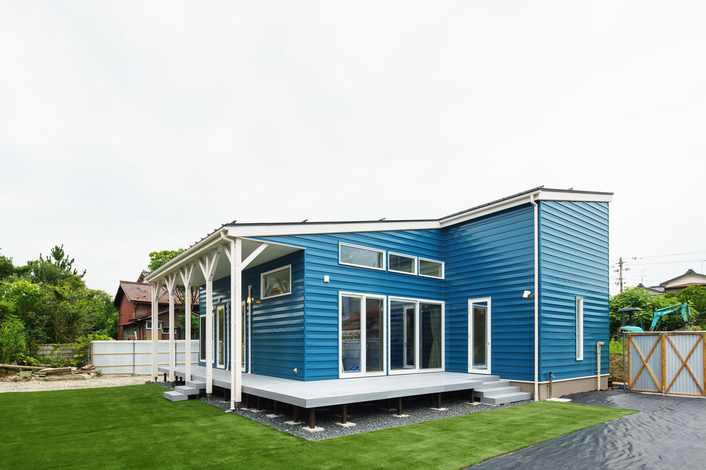 Yoshikawa architecture/吉川建築 【2000万円台/平屋/ウッドデッキ】伸びやかに暮らす、平屋+αスタイルの家の建築実例画像2