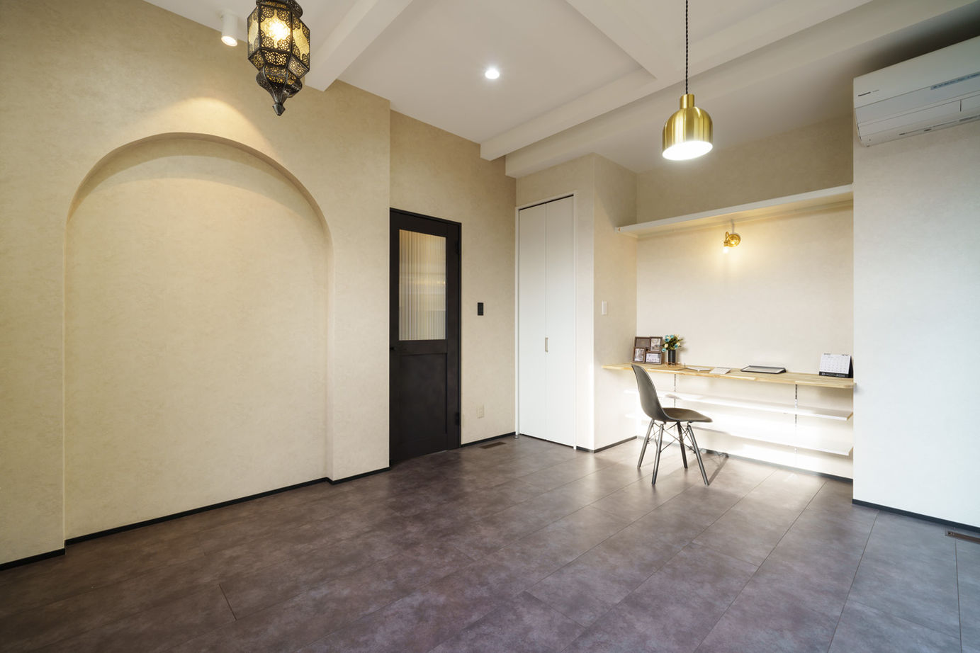 Yoshikawa architecture/吉川建築 【2000万円台/ヌック/収納充実】リビング階段、小上がりの畳みスペースで家族の時間を大切にする家の建築実例画像10