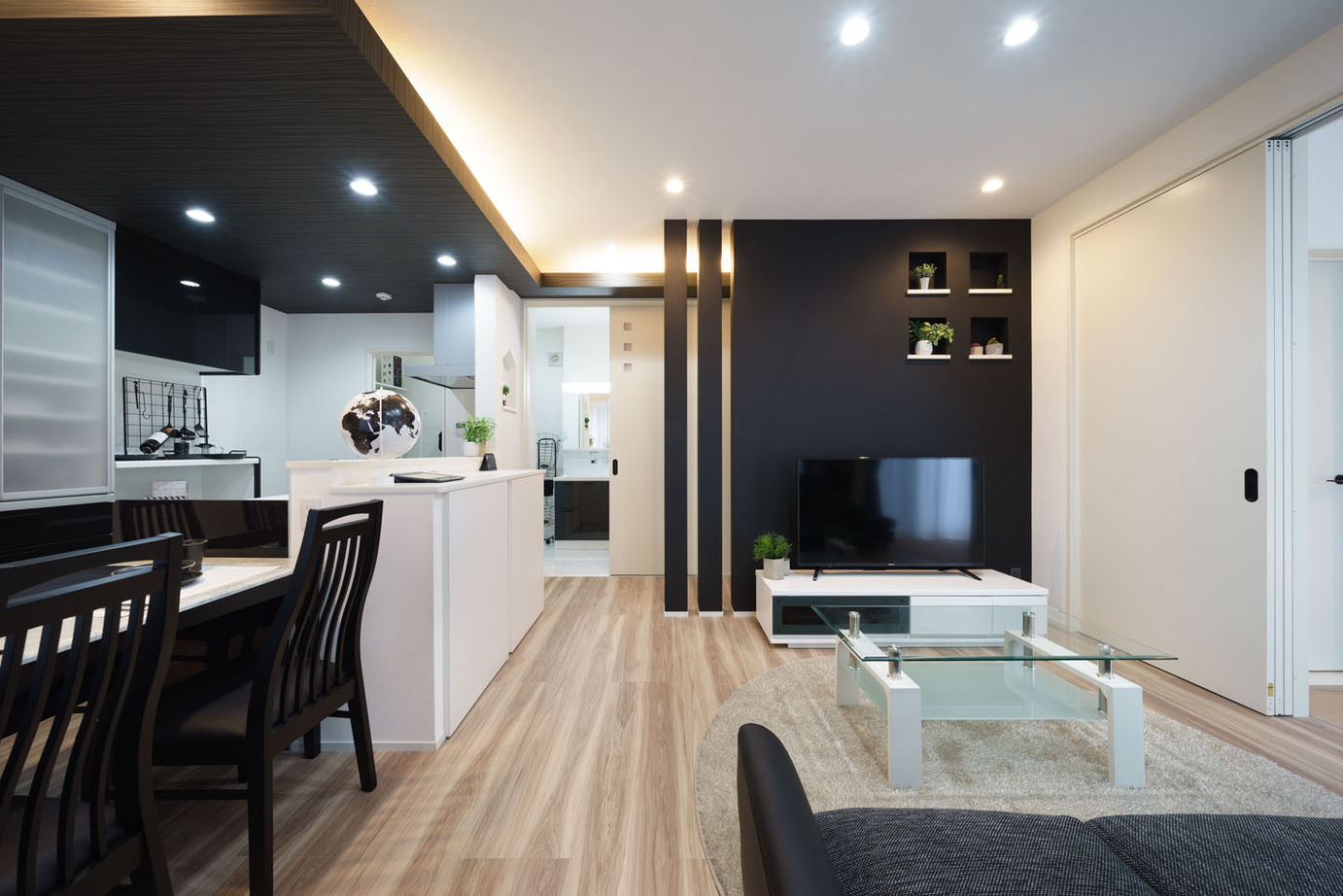 Yoshikawa architecture/吉川建築 【2000万円台/生活動線◎/収納充実】スタイリッシュモダンの家の建築実例画像