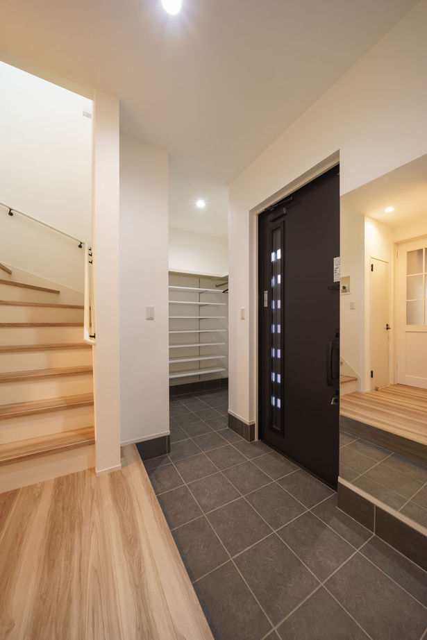 Yoshikawa architecture/吉川建築 【2000万円台/生活動線◎/収納充実】スタイリッシュモダンの家の建築実例画像6