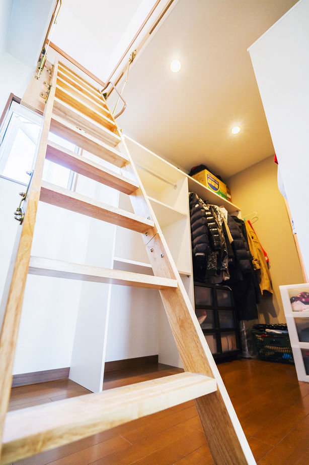 タスク（ユニバーサルホーム半田店） 【半田市｜間取り図有｜吹抜けリビング｜小屋裏収納｜2000万円台】開放感ある間取りに冴え渡る曲線美の建築実例画像8