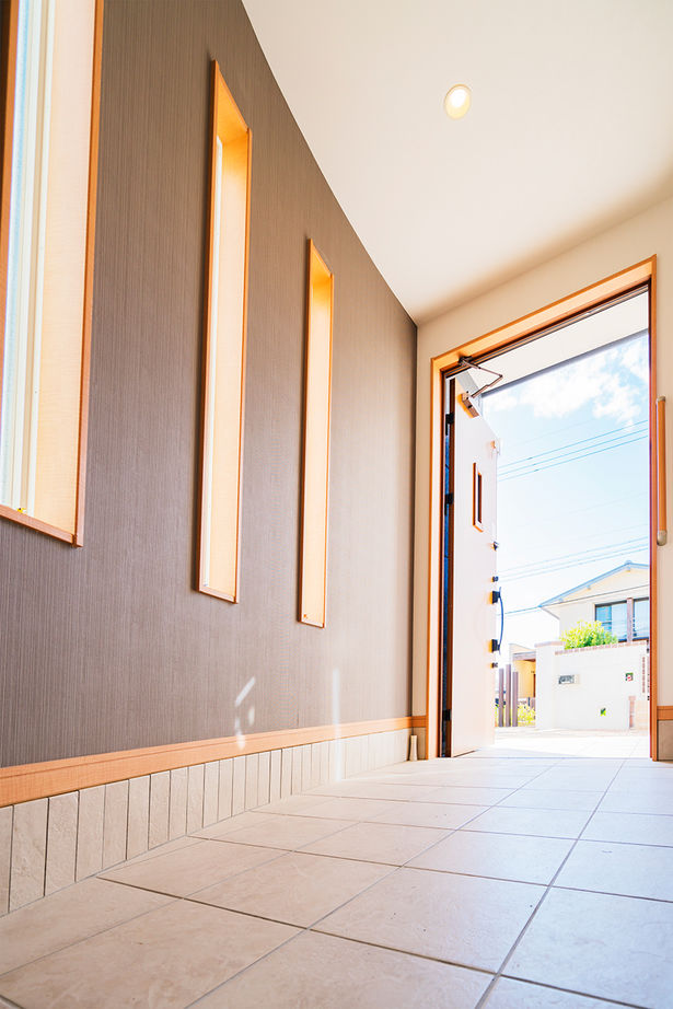 タスク（ユニバーサルホーム半田店） 【半田市｜間取り図有｜吹抜けリビング｜小屋裏収納｜2000万円台】開放感ある間取りに冴え渡る曲線美の建築実例画像10