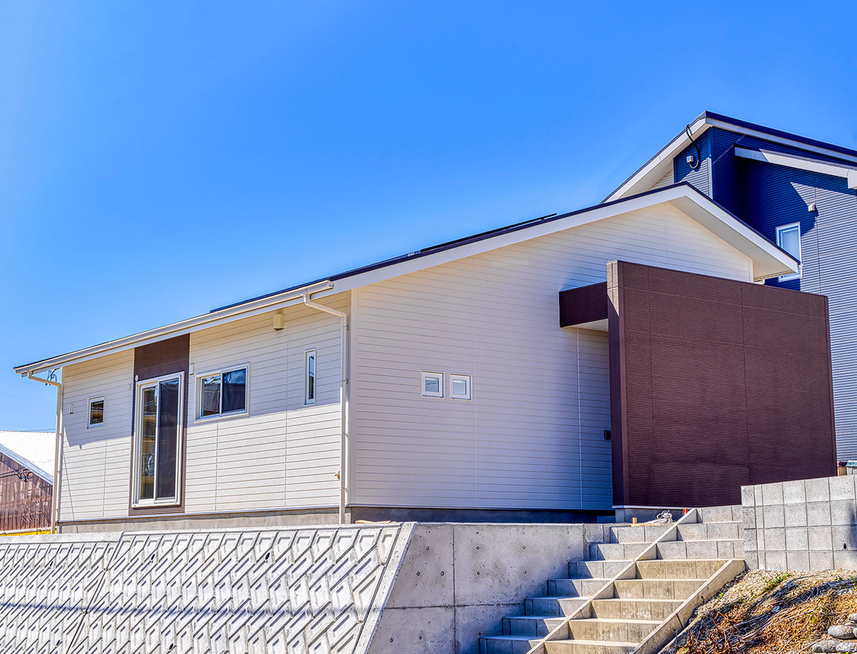 タスク（ユニバーサルホーム半田店）の建築実例画像